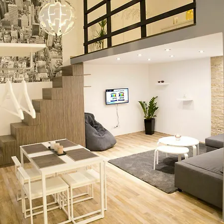 Apartment Bpm-fancy Of Budapest